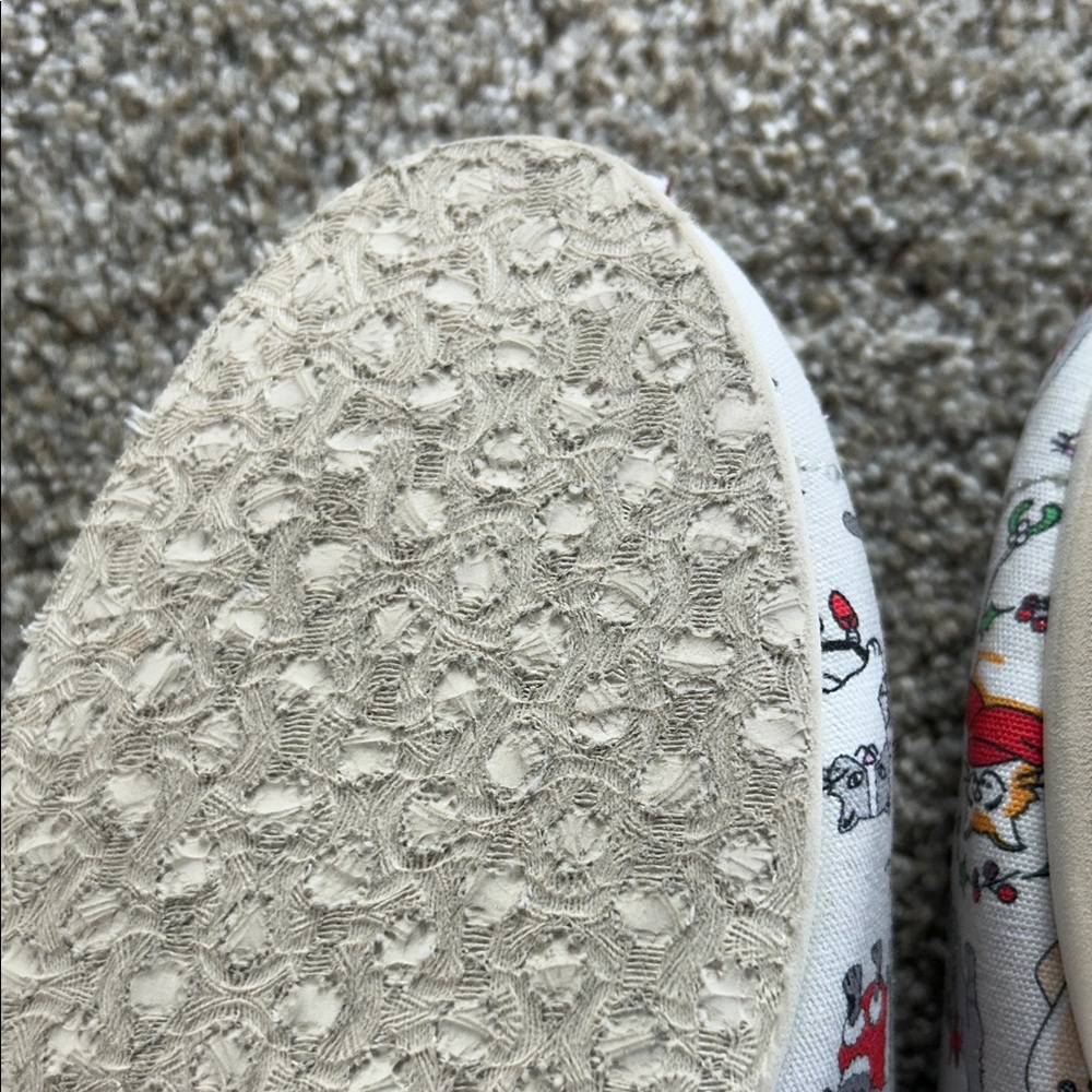 TOMS Multicolor Christmas Cat Pattern Slip-Ons Size 8 - Picture 10 of 13